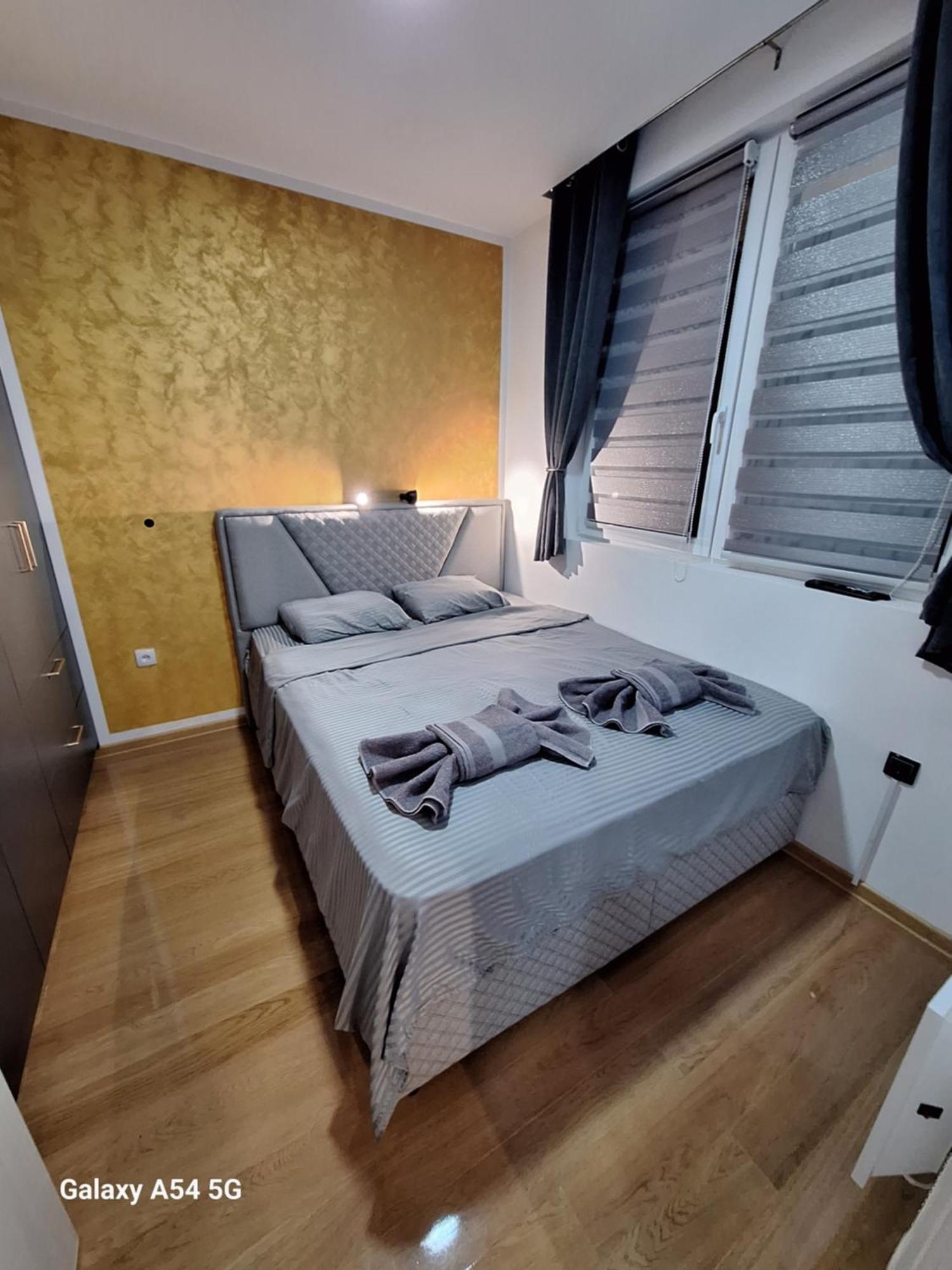 Briliant Apartment *
